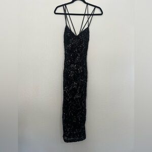 GORGEOUS black Windsor sequence dress!